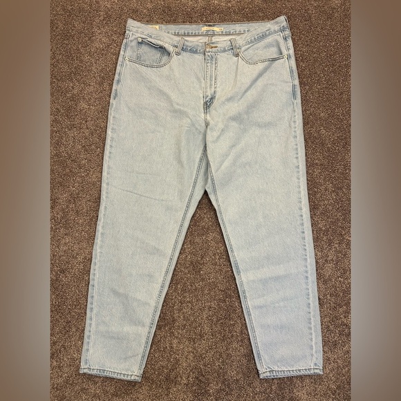 Levi's Women's 80s Mom Jeans Plus Size 18 W Light Blue Premium High Rise EUC - Picture 2 of 16